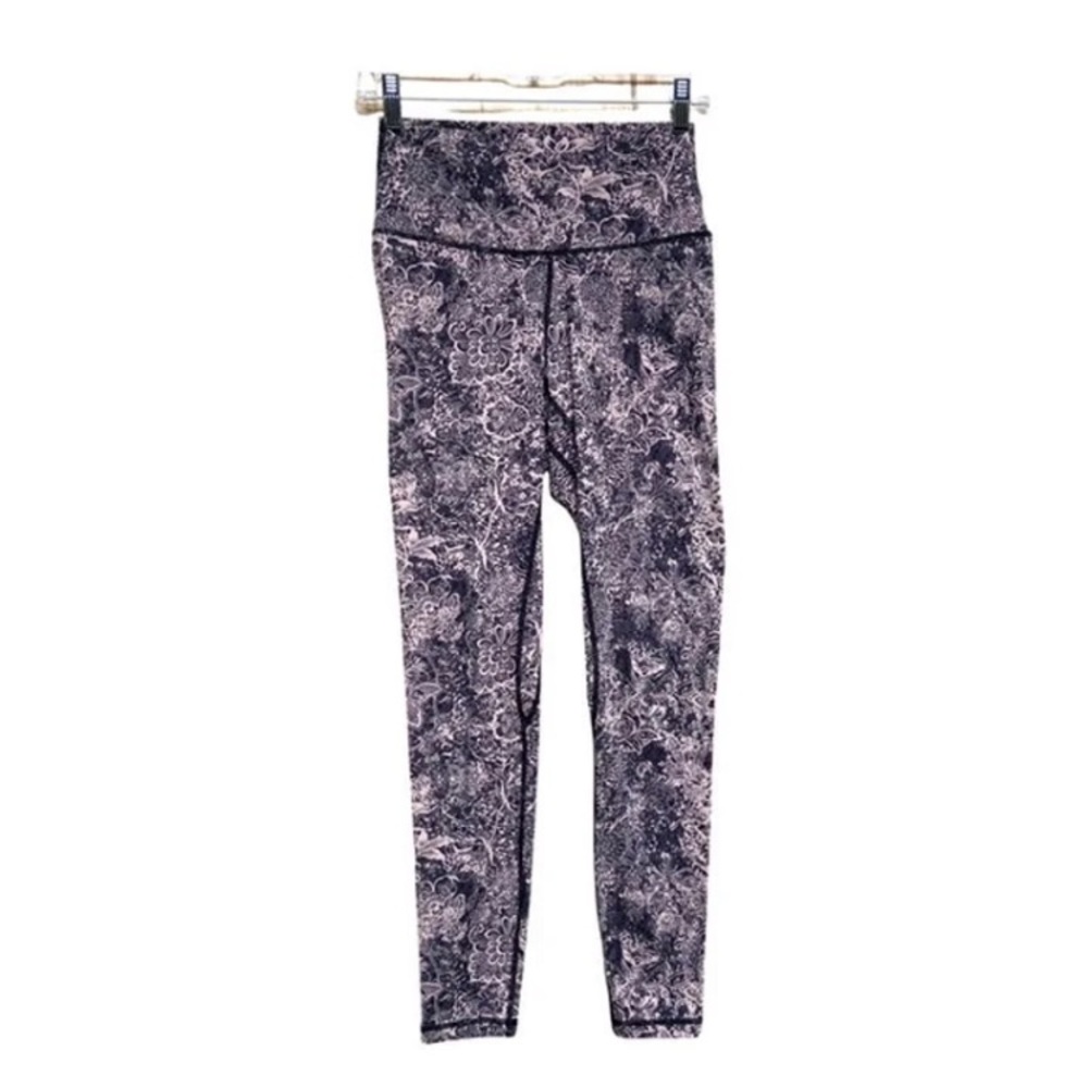 *SALE**** Colorfulkoala floral full length leggings size medium